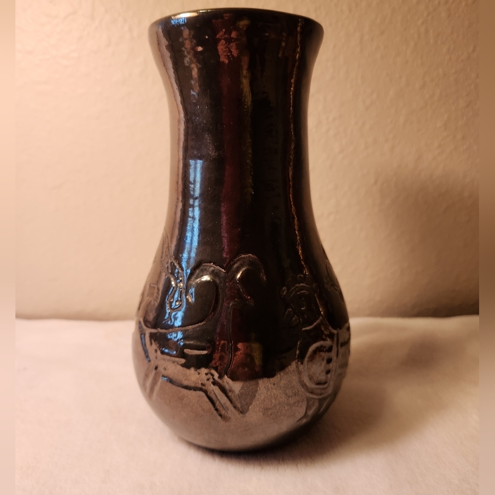 Black On Black Animal Incised Pottery Vase